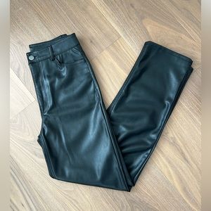 NWOT Dynamite Gisele Straight Leg Pant Size 4